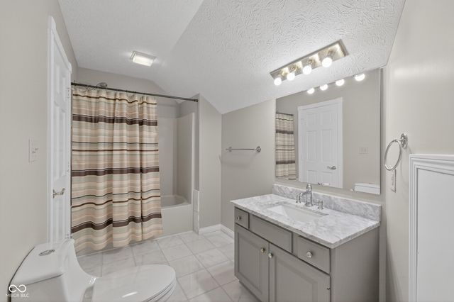 8646 Sturgeon Bay Lane, Indianapolis, IN 46236