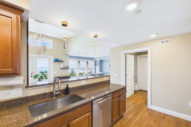 216 Water St 303A, Plymouth, MA 02360