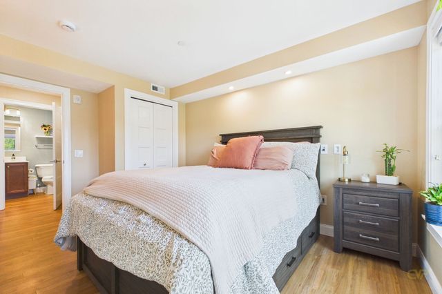 216 Water St 303A, Plymouth, MA 02360