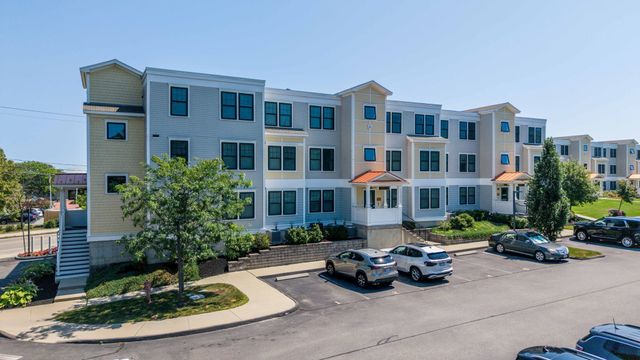 216 Water St 303A, Plymouth, MA 02360