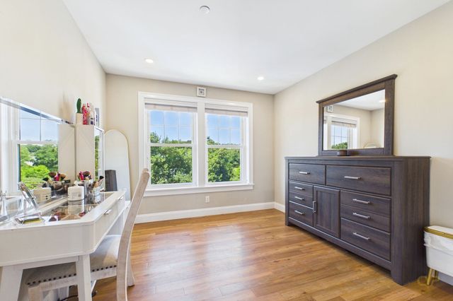 216 Water St 303A, Plymouth, MA 02360