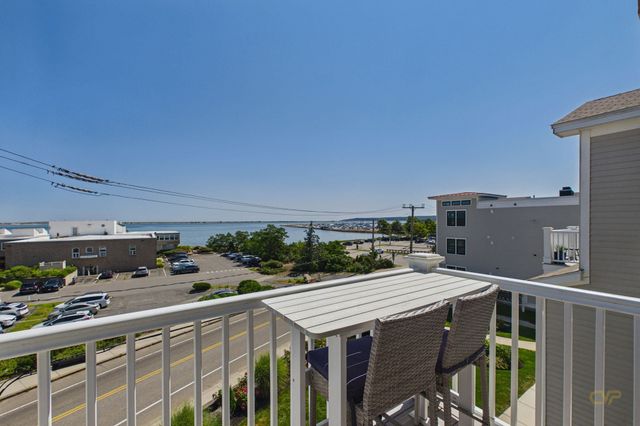 216 Water St 303A, Plymouth, MA 02360