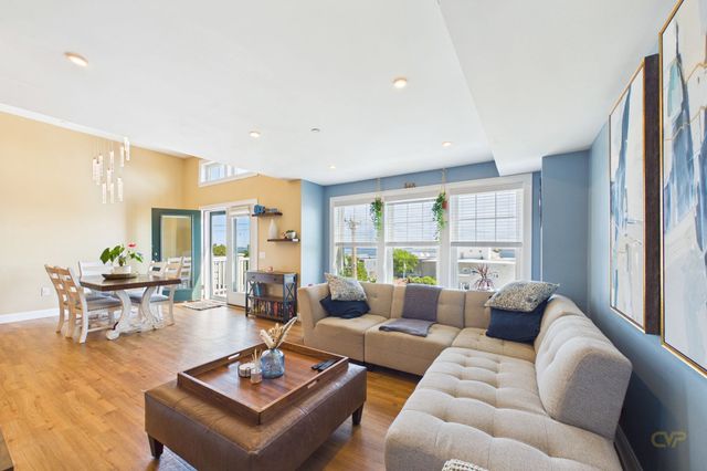216 Water St 303A, Plymouth, MA 02360