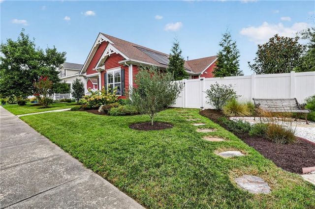 2205 Olmstead LN, Virginia Beach, VA 23456