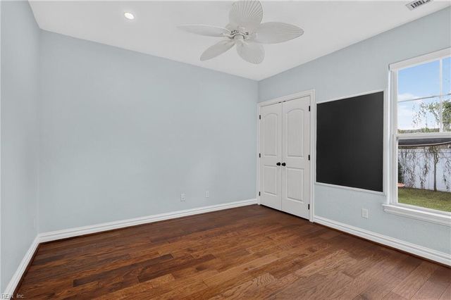 2205 Olmstead LN, Virginia Beach, VA 23456