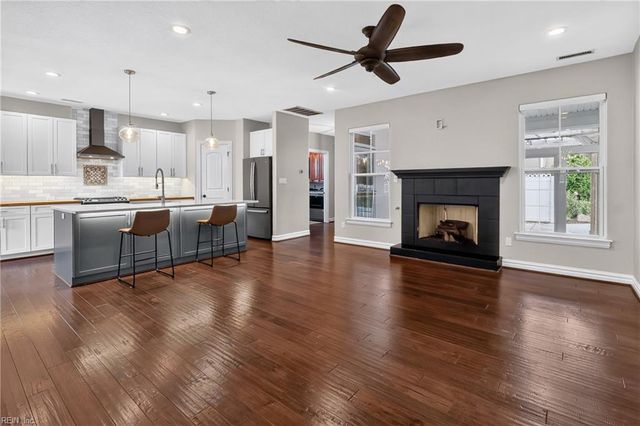 2205 Olmstead LN, Virginia Beach, VA 23456
