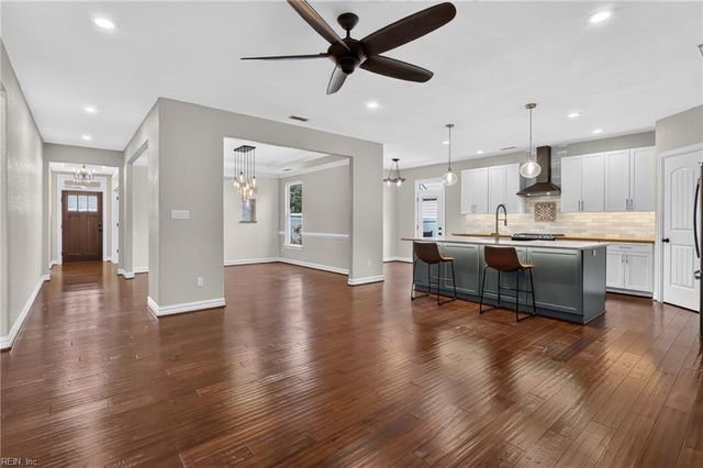 2205 Olmstead LN, Virginia Beach, VA 23456