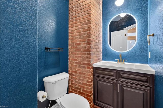 2205 Olmstead LN, Virginia Beach, VA 23456