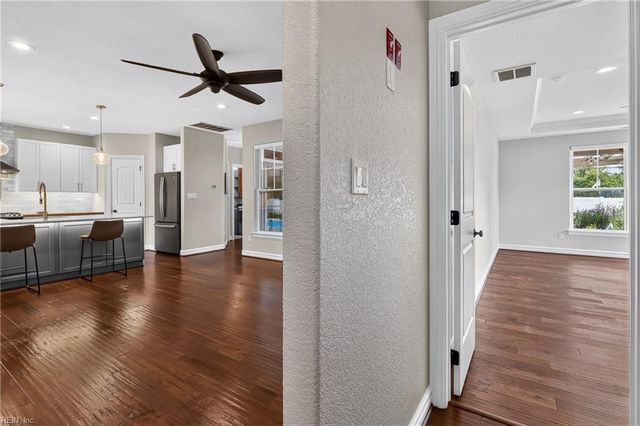 2205 Olmstead LN, Virginia Beach, VA 23456