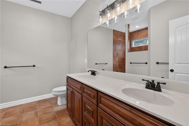 2205 Olmstead LN, Virginia Beach, VA 23456