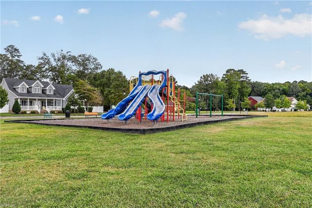 2205 Olmstead LN, Virginia Beach, VA 23456
