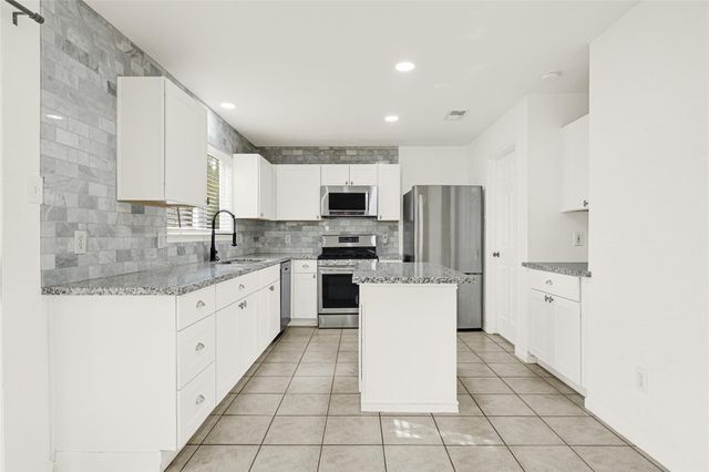 3401 Pheasant Lane, Pearland, TX 77581