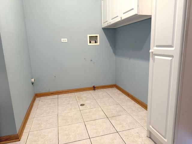 1136 Park Place, Bellwood, IL 60104