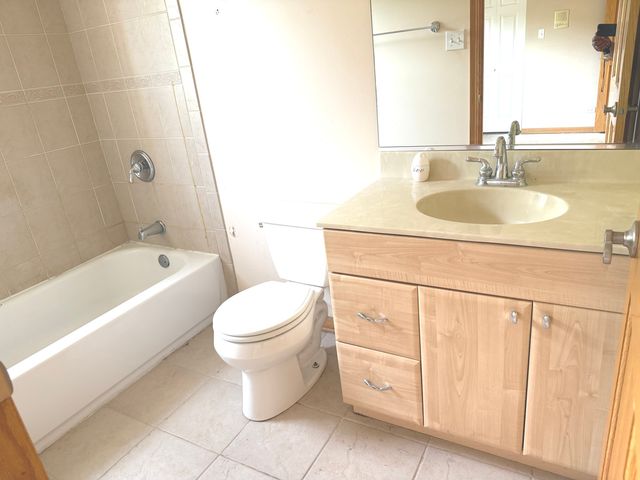 1136 Park Place, Bellwood, IL 60104