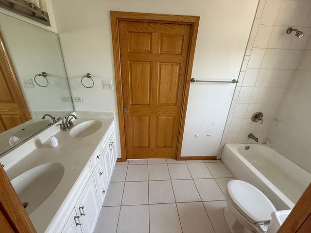 1136 Park Place, Bellwood, IL 60104