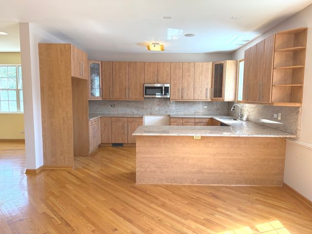 1136 Park Place, Bellwood, IL 60104