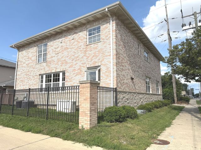 1136 Park Place, Bellwood, IL 60104