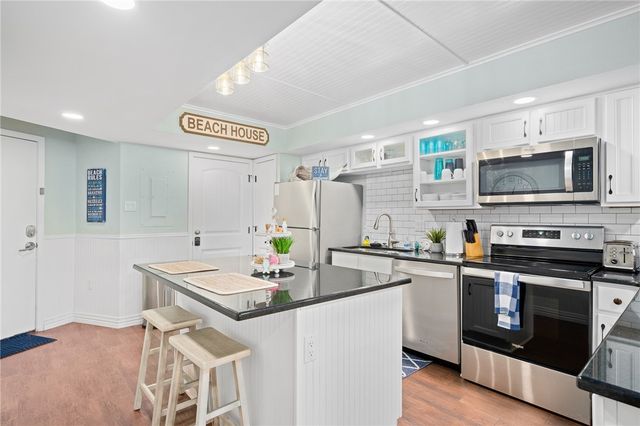 1000 Lantana Dr 103, Port Aransas, TX 78373