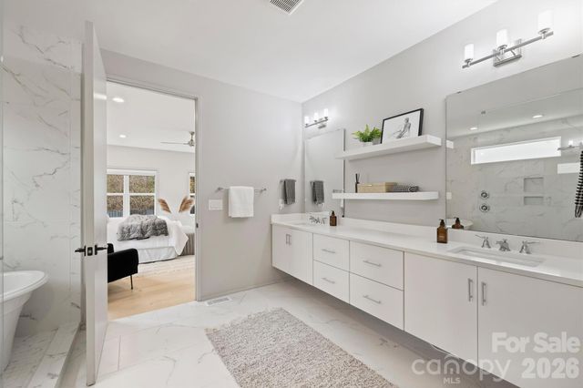 2934 Springs Drive, Charlotte, NC 28226