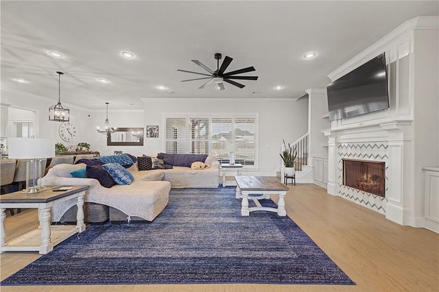 4001 Rolling Meadows Drive, Rogers, AR 72756