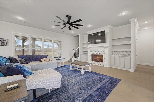 4001 Rolling Meadows Drive, Rogers, AR 72756