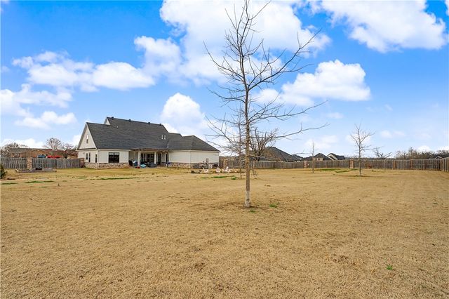 4001 Rolling Meadows Drive, Rogers, AR 72756