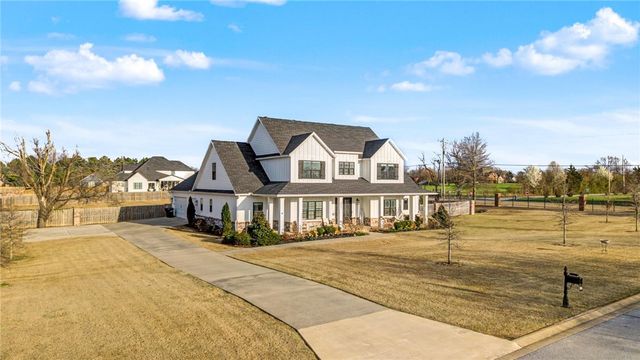 4001 Rolling Meadows Drive, Rogers, AR 72756