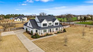 4001 Rolling Meadows Drive, Rogers, AR 72756