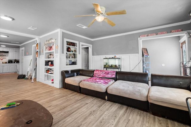 2222 27th Street, Lubbock, TX 79411