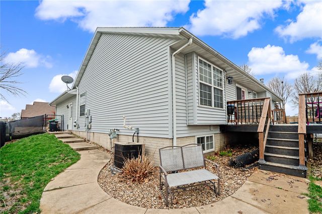 3510 Windemere Way, Marion, IA 52302