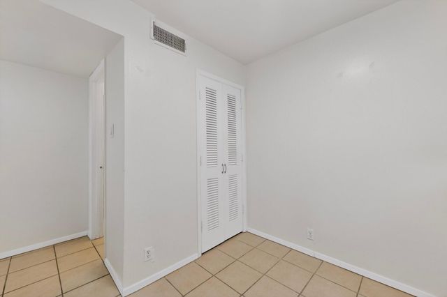 1601 Pennsylvania Street NE Z17, Albuquerque, NM 87110