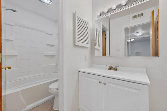 1601 Pennsylvania Street NE Z17, Albuquerque, NM 87110