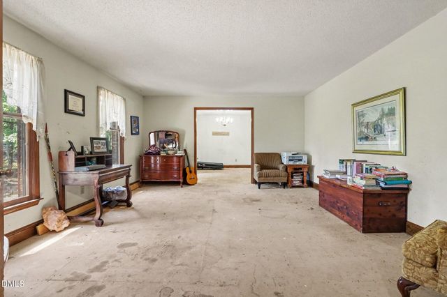 6428 Penny Road, Raleigh, NC 27606