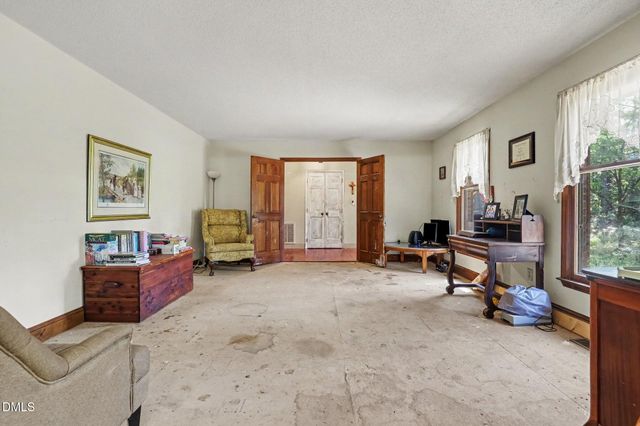 6428 Penny Road, Raleigh, NC 27606