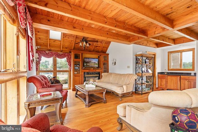 6119 BEACH RD, Midland, VA 22728