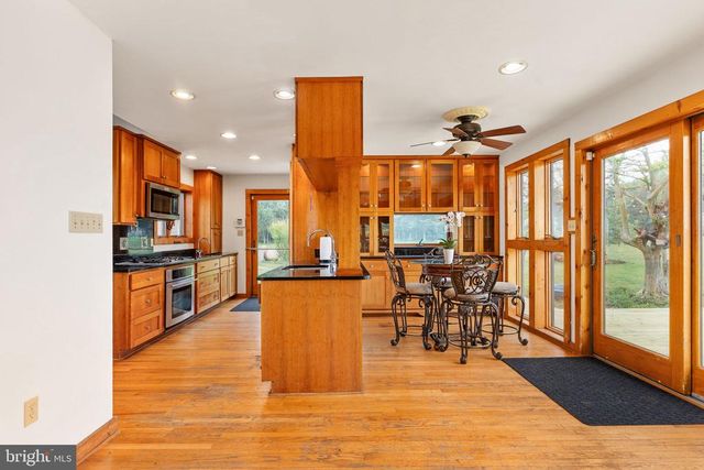 6119 BEACH RD, Midland, VA 22728