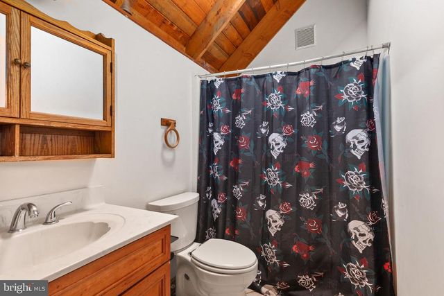 6119 BEACH RD, Midland, VA 22728