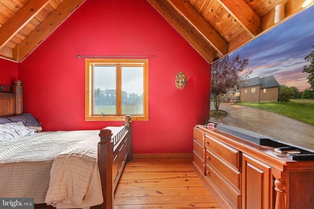 6119 BEACH RD, Midland, VA 22728