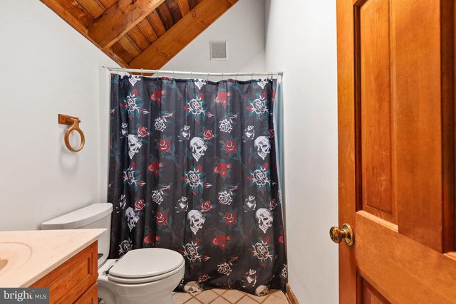 6119 BEACH RD, Midland, VA 22728