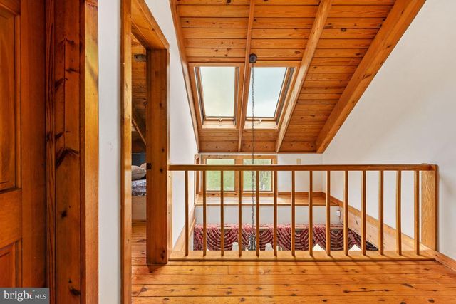 6119 BEACH RD, Midland, VA 22728