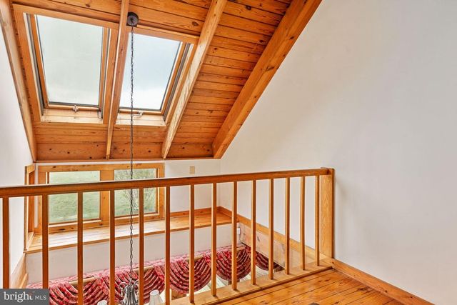 6119 BEACH RD, Midland, VA 22728
