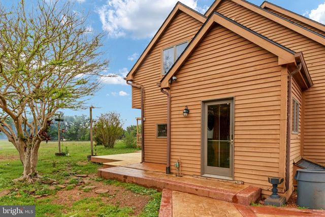6119 BEACH RD, Midland, VA 22728