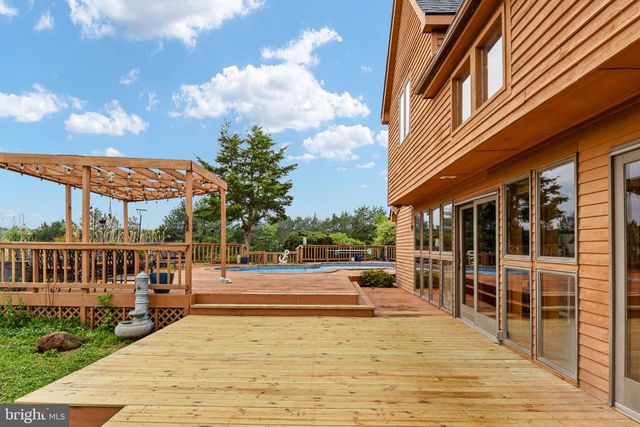 6119 BEACH RD, Midland, VA 22728