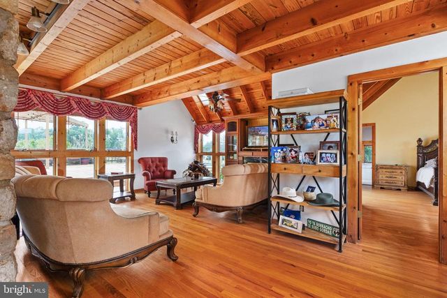 6119 BEACH RD, Midland, VA 22728