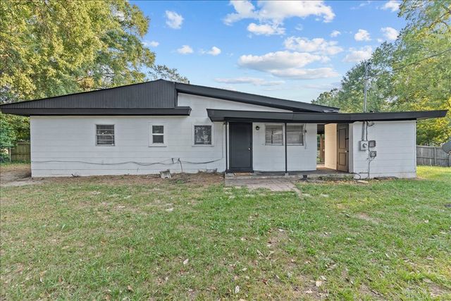 1112 Glenwood St, Dothan, AL 36301