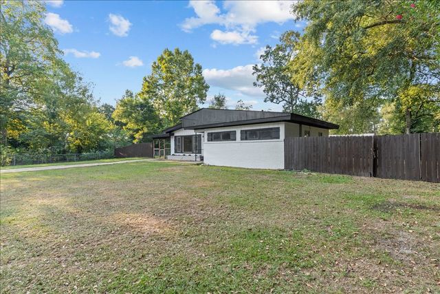 1112 Glenwood St, Dothan, AL 36301