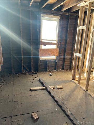 29 Vine Street, Dayton, OH 45409