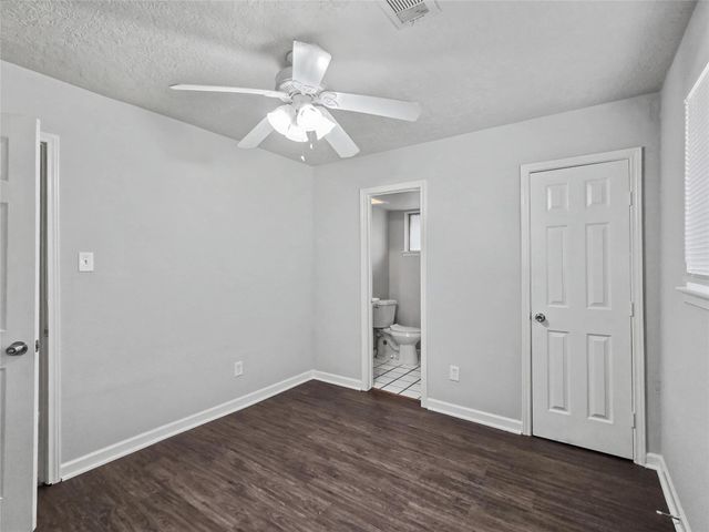 9119 Glenbury Drive, Houston, TX 77037