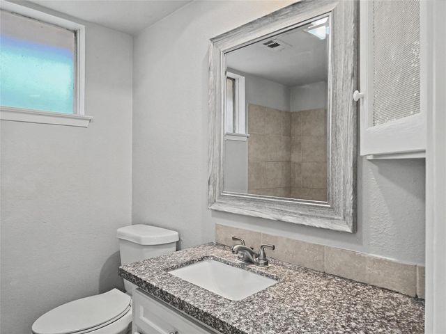 9119 Glenbury Drive, Houston, TX 77037