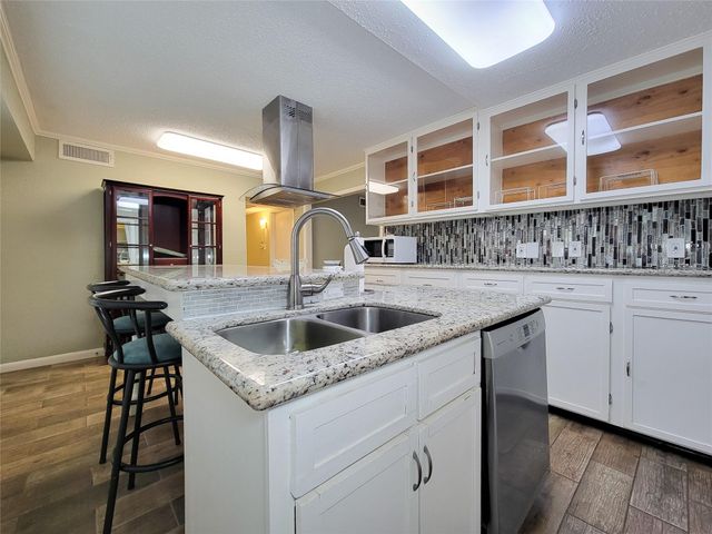 781 Country Place Drive 1047, Houston, TX 77079